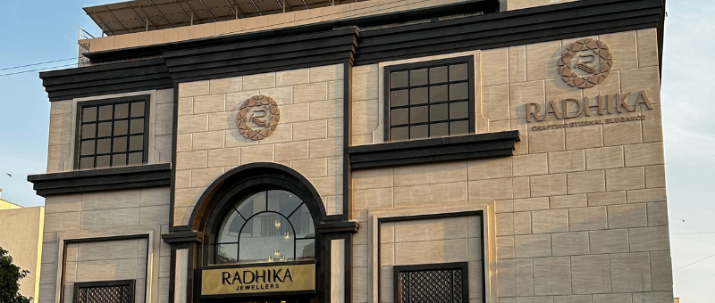 https://radhikajeweltech.s3.amazonaws.com/images/Radhika-Jewellers/untitled_design_7p